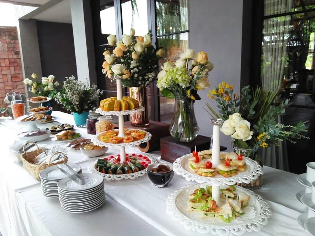 Warisan Heritage Boutique Hotel Surakarta  Luaran gambar